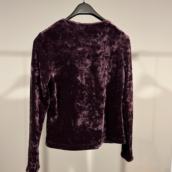 Women Top unknown Asian brand size XS-S - Picture 2 of 2